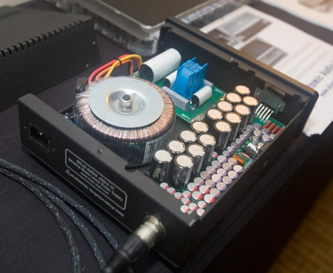 Our report The Mojo Audio DAC for the MAC Mini on RMAF 2013 Ultimist